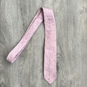 Bonobos Pink Textured 100% silk  Tie Modern Slim Design